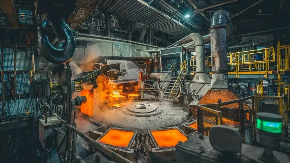 Canada's only copper smelter allowed leeway with air emission reductions, Glencore confirms