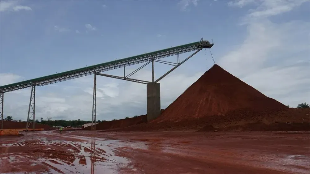 Chalco agrees to build alumina plant in Guinea for $1bn