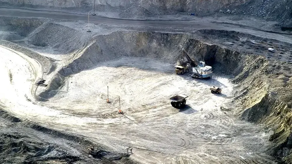 Chile's Codelco expects flat copper output in coming years, chairperson says
