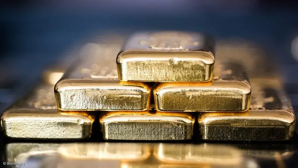 Gold nears $5600/oz as investors seek safety, silver eyes $120