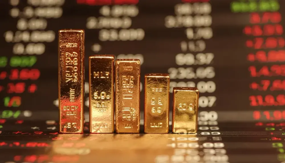 July, gold losing $90 in what could be fourth successive monthly drop