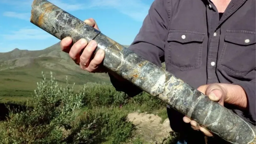 Rockhaven initiates direct shipping oxide material works ahead of a PFS in Yukon