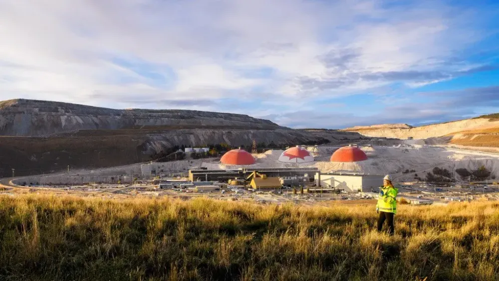 Teck receives strike notice at Highland Valley Copper operation