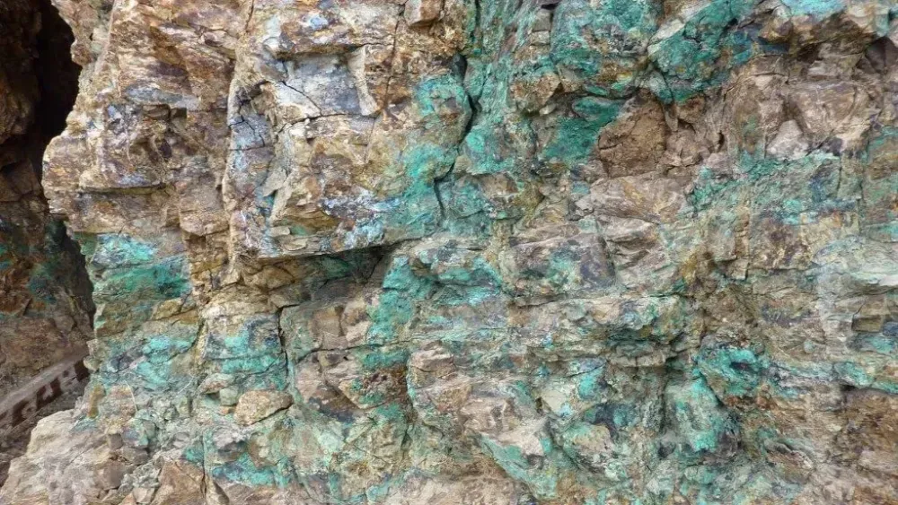 Tungsten explorer Great Western starts trading shares in US