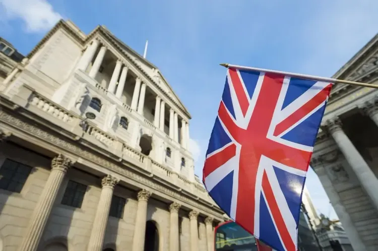 Gold catches a bid as BoE leaves interest rates unchanged