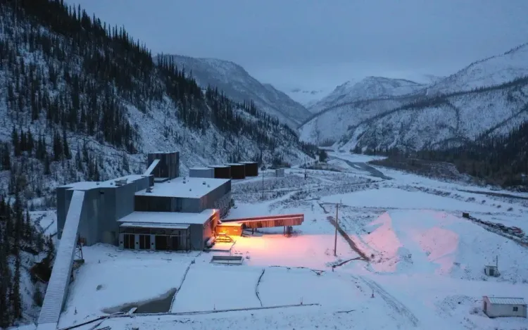 HONEY BADGER SILVER CLOSES TRANSFORMATIVE ACQUISITION OF THE IMPORTANT PC SILVER PROJECT IN THE NORTHWEST TERRITORIES