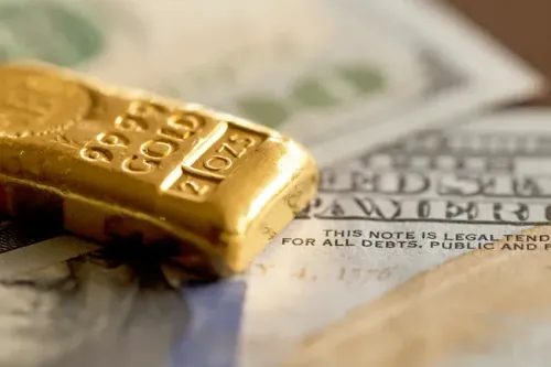 Gold prices unable to hold $5,000 level in quiet holiday trading